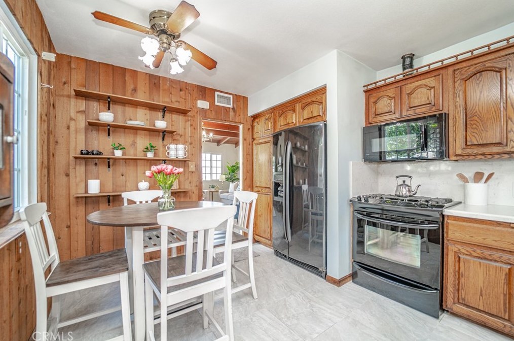 14944 Oakbury Dr, La Mirada CA  90638-4531 exterior