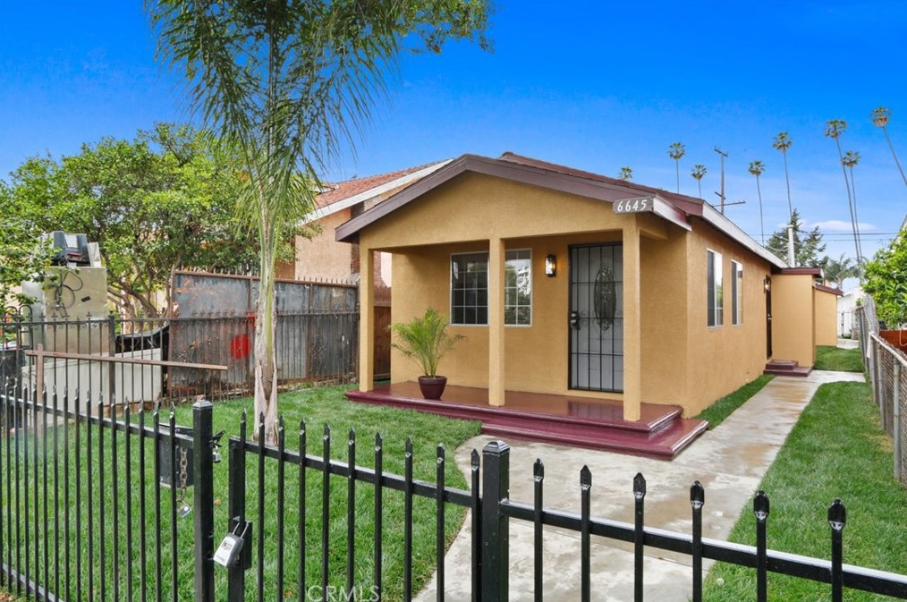 6645 Converse Ave, Los Angeles CA  90001-2021 exterior
