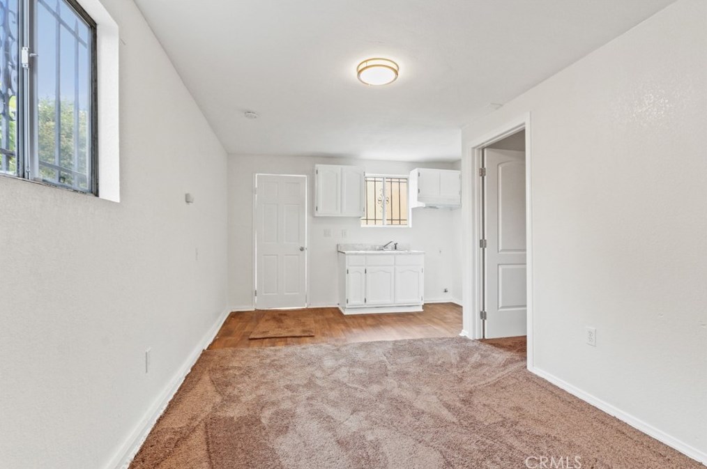 6645 Converse Ave, Los Angeles CA  90001-2021 exterior