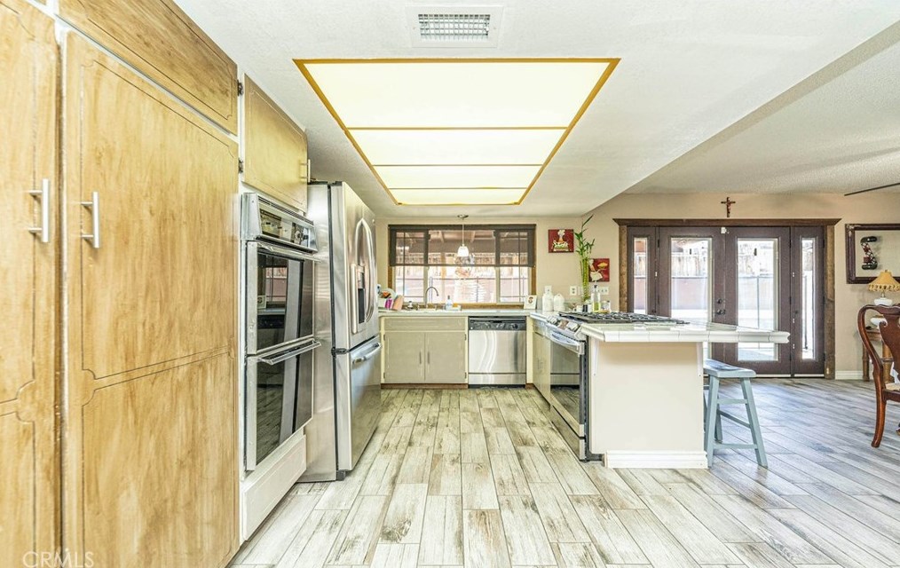 904 Windy Pass, Barstow CA  92311-5440 exterior