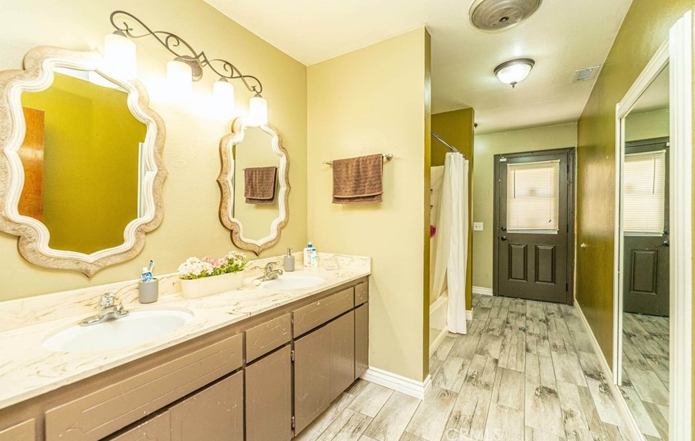 904 Windy Pass, Barstow CA  92311-5440 exterior