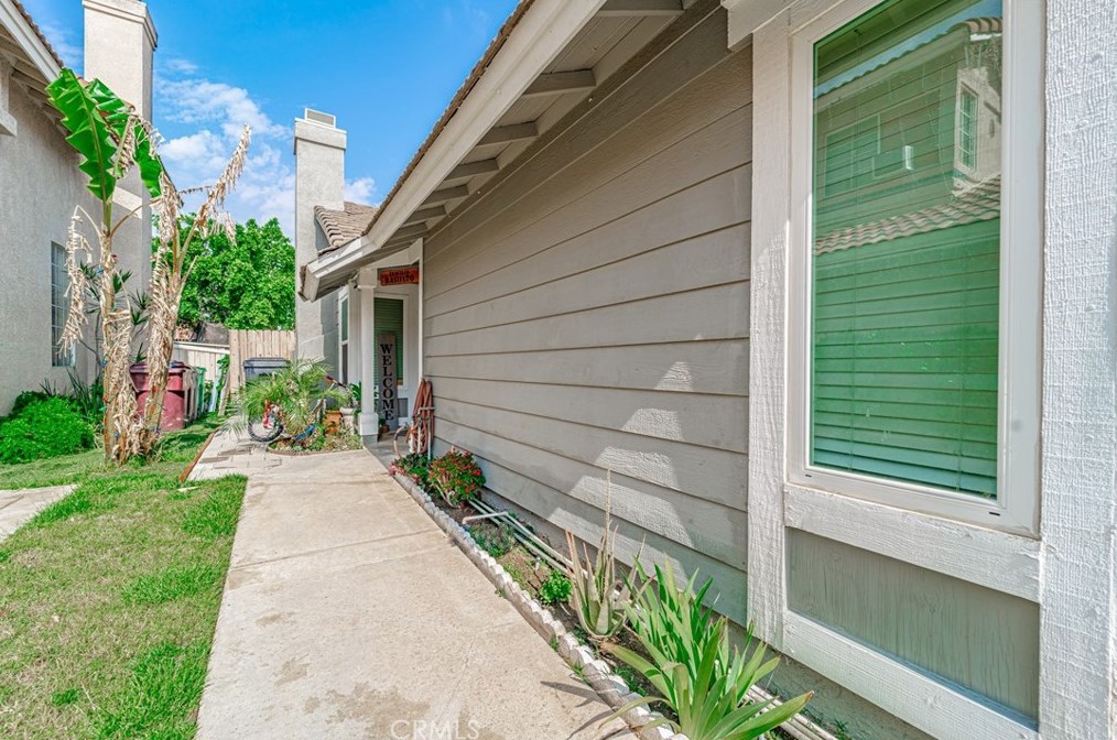 14147 Jamaica Sands Ln, Moreno Valley CA 92553-2935 exterior