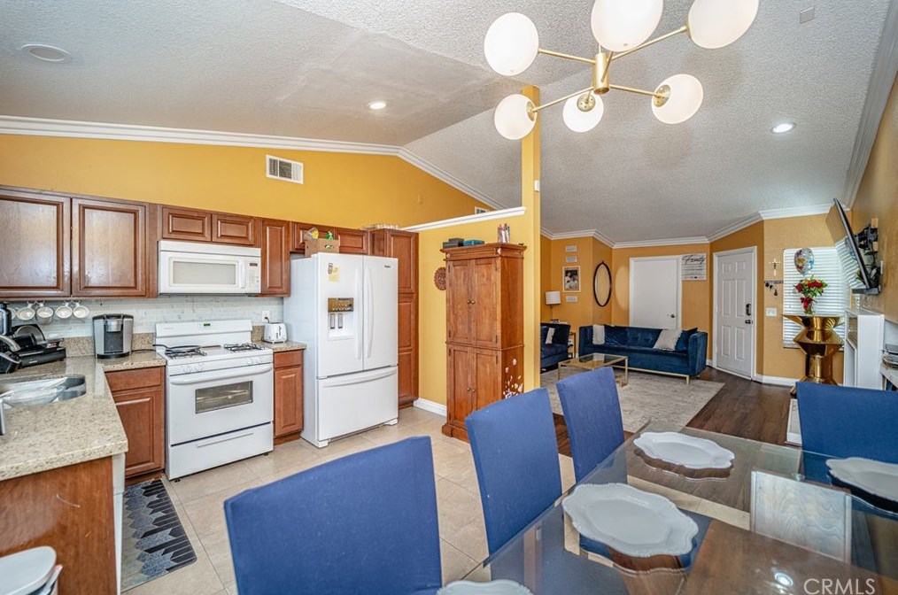 14147 Jamaica Sands Ln, Moreno Valley CA 92553-2935 exterior