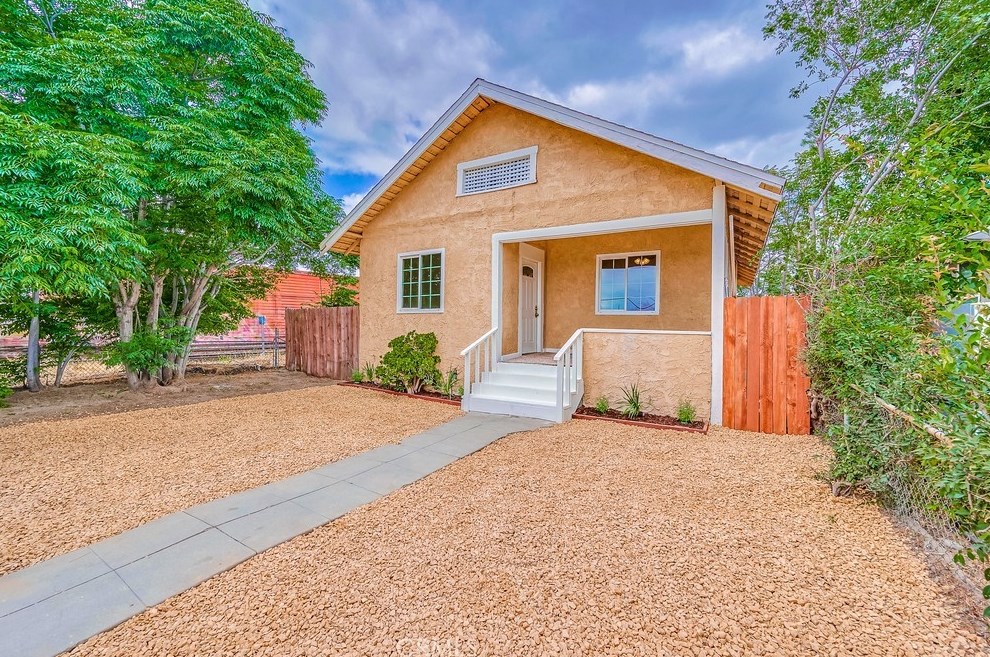 283 W C St, Colton, CA 92324