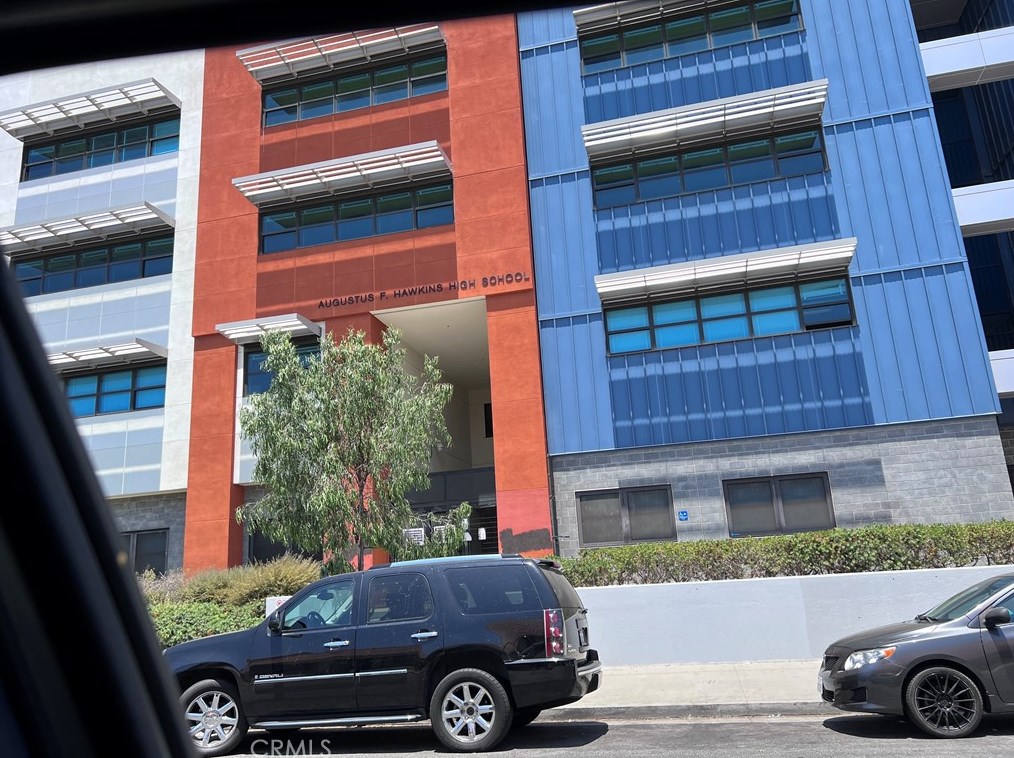 958 60 St, Los Angeles CA  90043-3256 exterior