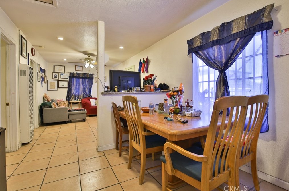 106 94th St, Los Angeles CA  90003-3734 exterior