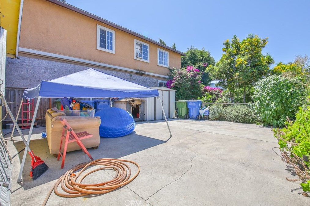 106 94th St, Los Angeles CA  90003-3734 exterior