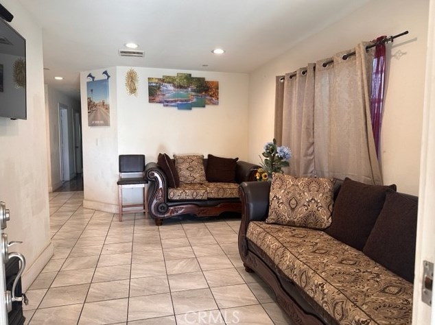 11328 Wilmington Ave, Los Angeles CA  90059-1248 exterior