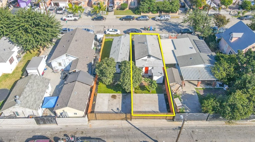 8917 Elm St, Los Angeles CA  90002-1804 exterior