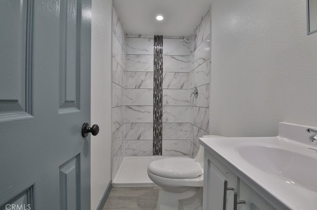 8915 Elm St, Los Angeles CA  90002-1804 exterior