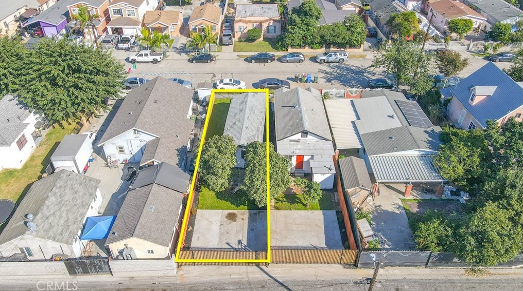 8915 Elm St, Los Angeles CA  90002-1804 exterior