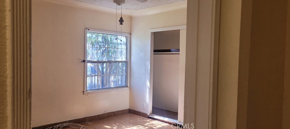 2355 Wilma Ave, Los Angeles CA  90040-3934 exterior