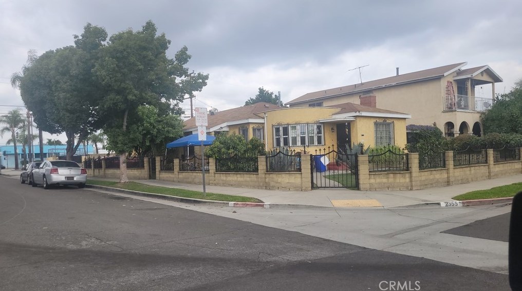 2355 Wilma Ave, Los Angeles CA  90040-3934 exterior