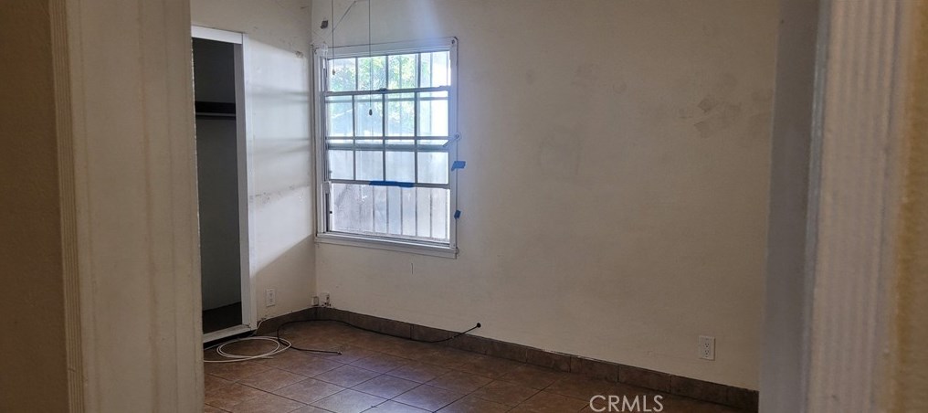 2355 Wilma Ave, Los Angeles CA  90040-3934 exterior