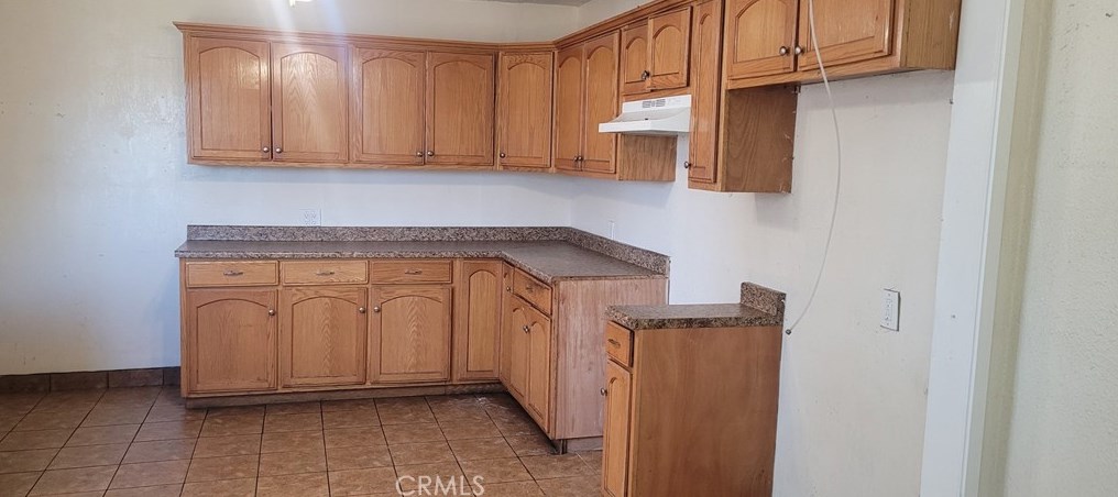 2355 Wilma Ave, Los Angeles CA  90040-3934 exterior