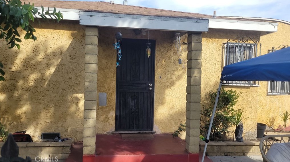 2355 Wilma Ave, Los Angeles CA  90040-3934 exterior