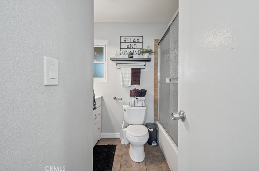 589 Speer Ct, Pomona CA  91766-6143 exterior