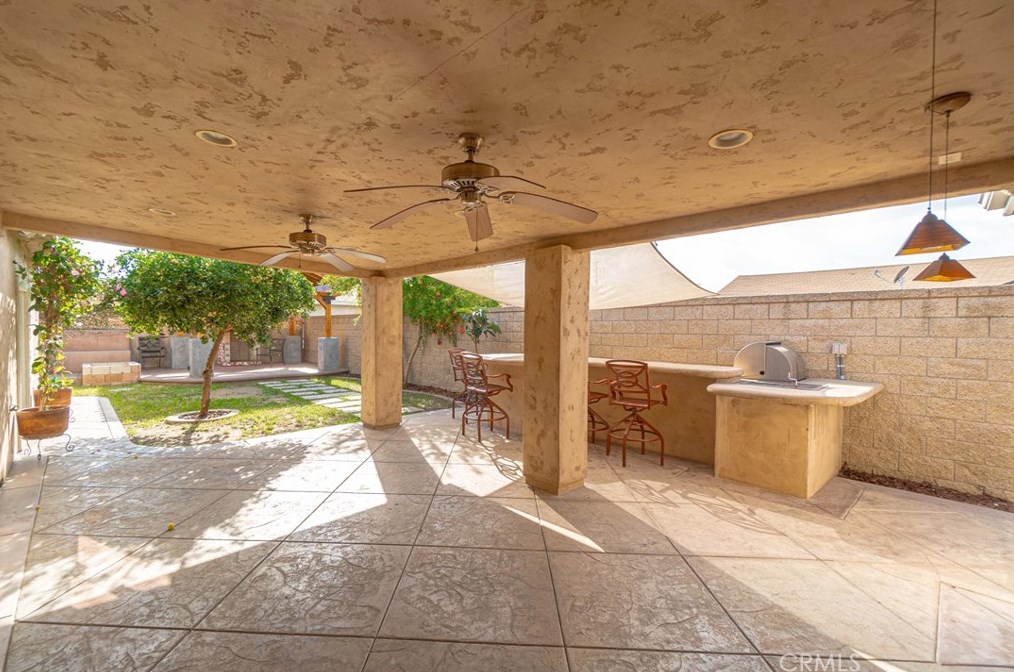 11956 165th St, Norwalk CA  90650-7250 exterior