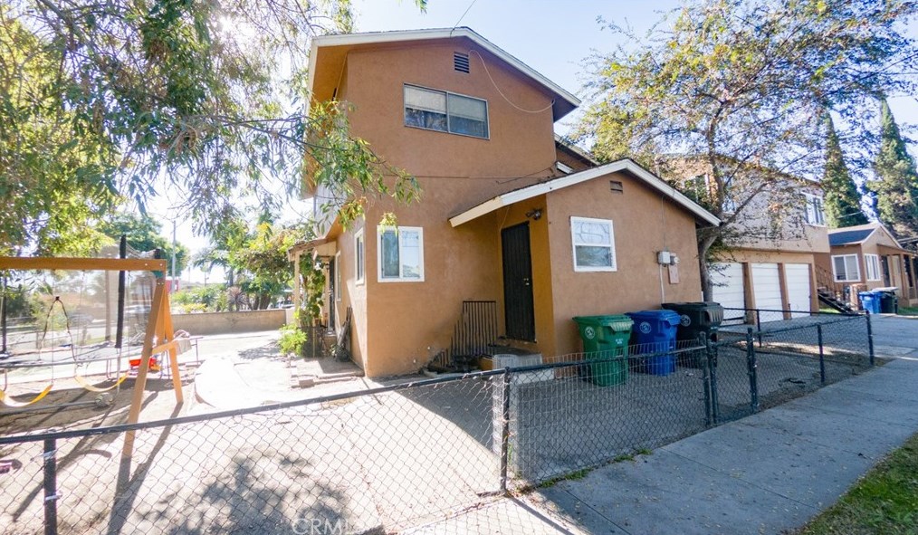 4776 Weik Ave, Bell CA  90201-3743 exterior