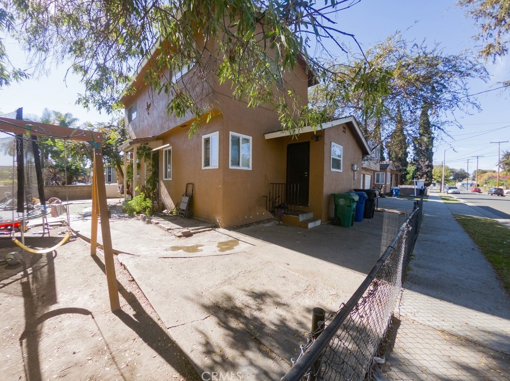 4776 Weik Ave, Bell CA  90201-3743 exterior