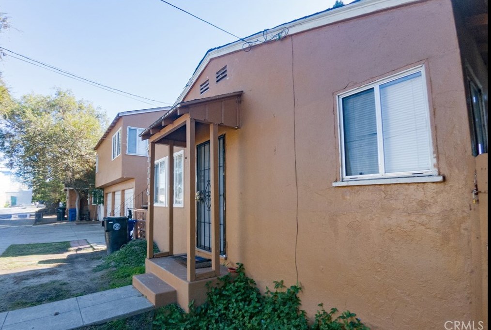 4776 Weik Ave, Bell CA  90201-3743 exterior