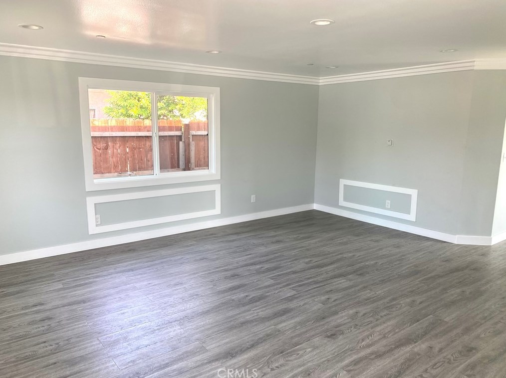 10408 Hickory St, Los Angeles CA  90002-3742 exterior