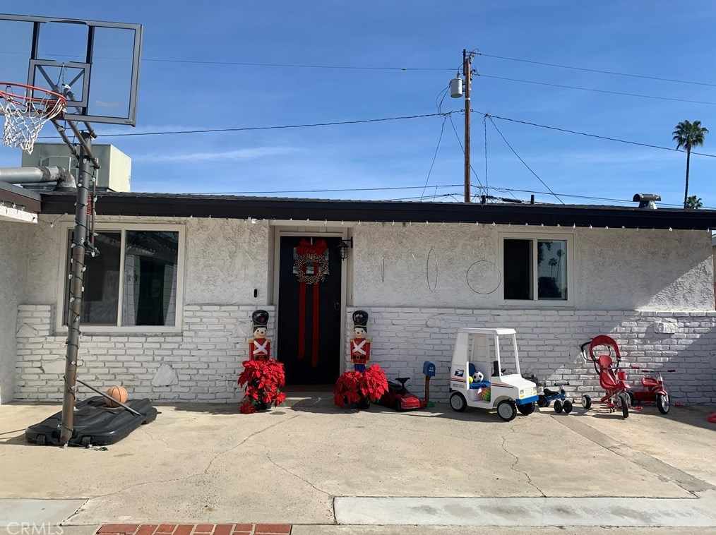4538 Vincent Ave, Covina CA  91722-2304 exterior