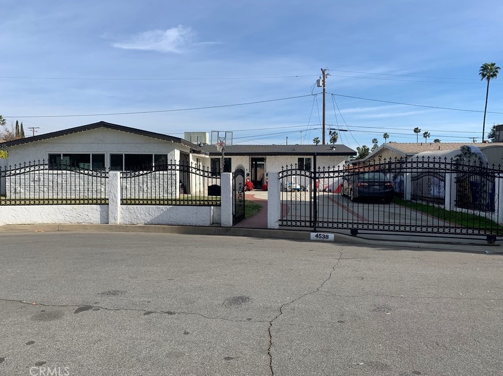 4538 Vincent Ave, Covina CA  91722-2304 exterior