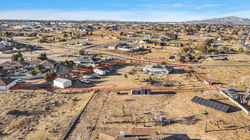 17957 Lilac St, Hesperia CA  92345-5273 exterior