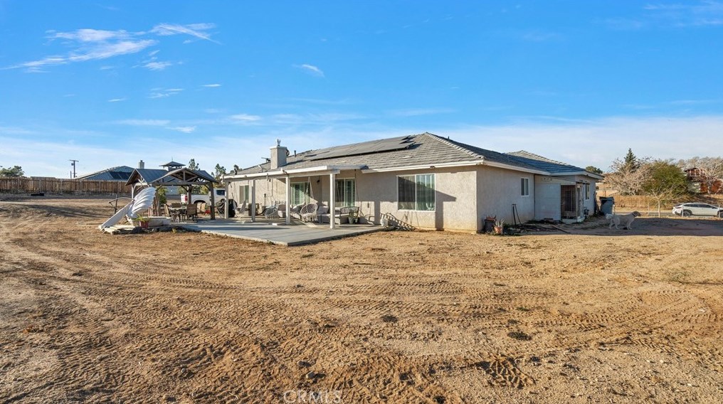 17957 Lilac St, Hesperia CA  92345-5273 exterior