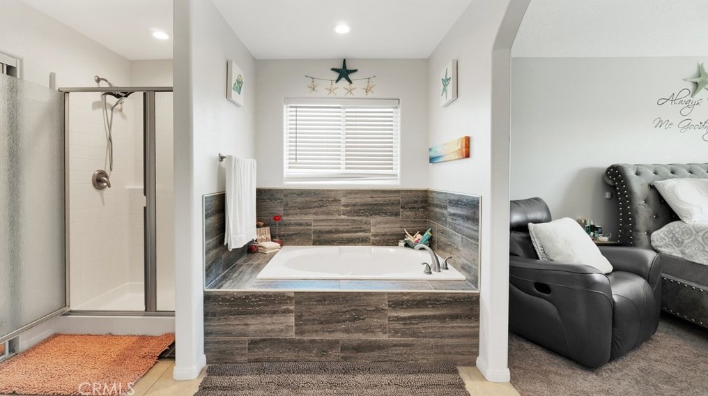 17957 Lilac St, Hesperia CA  92345-5273 exterior