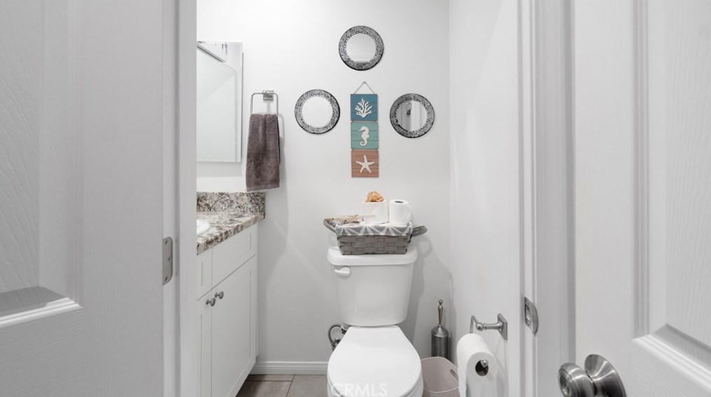 17957 Lilac St, Hesperia CA  92345-5273 exterior