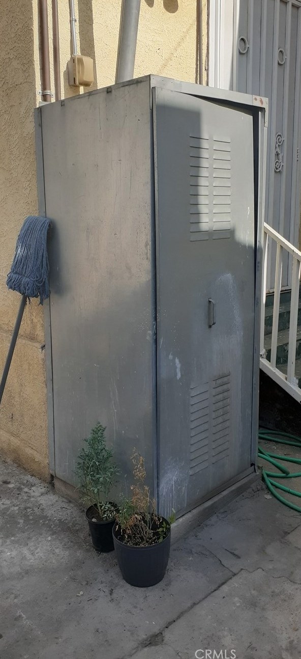 1666 41st Pl, Los Angeles CA  90011-3314 exterior