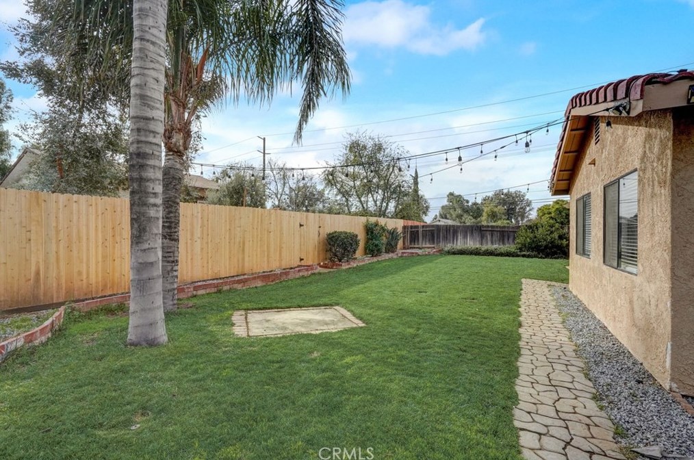 25511 Buckland Ln, Moreno Valley CA  92553-4832 exterior