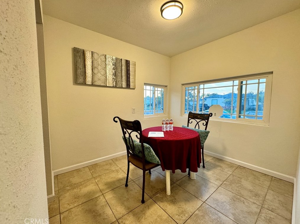 2226 Wilma Ave, Los Angeles CA  90040-3933 exterior