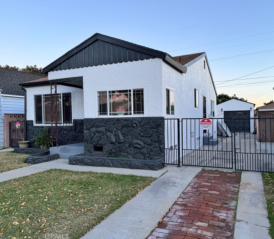 2226 Wilma Ave, Los Angeles CA  90040-3933 exterior