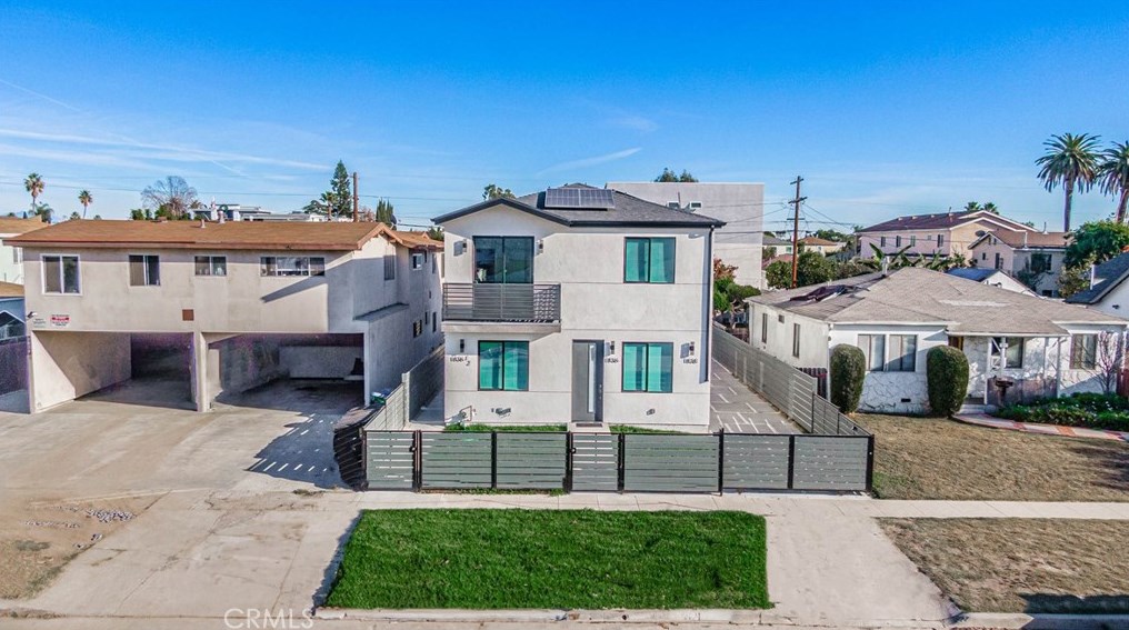 1838 Clyde Ave, Los Angeles CA  90019-5001 exterior
