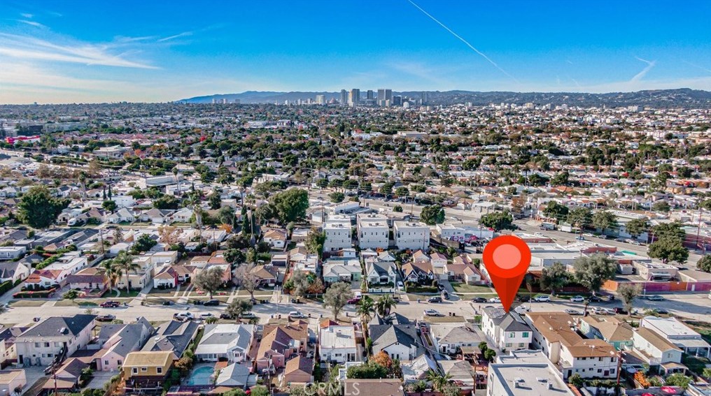 1838 Clyde Ave, Los Angeles CA  90019-5001 exterior