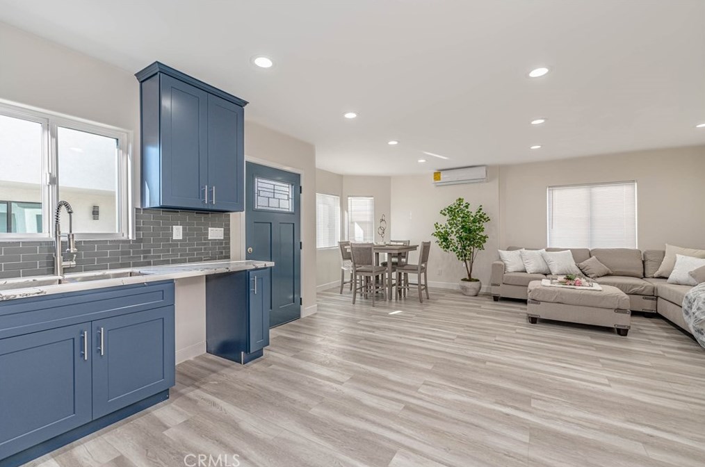 1838 Clyde Ave, Los Angeles CA  90019-5001 exterior