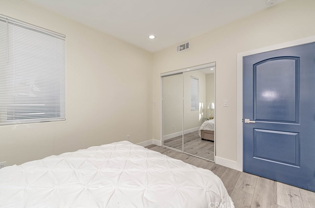 1838 Clyde Ave, Los Angeles CA  90019-5001 exterior