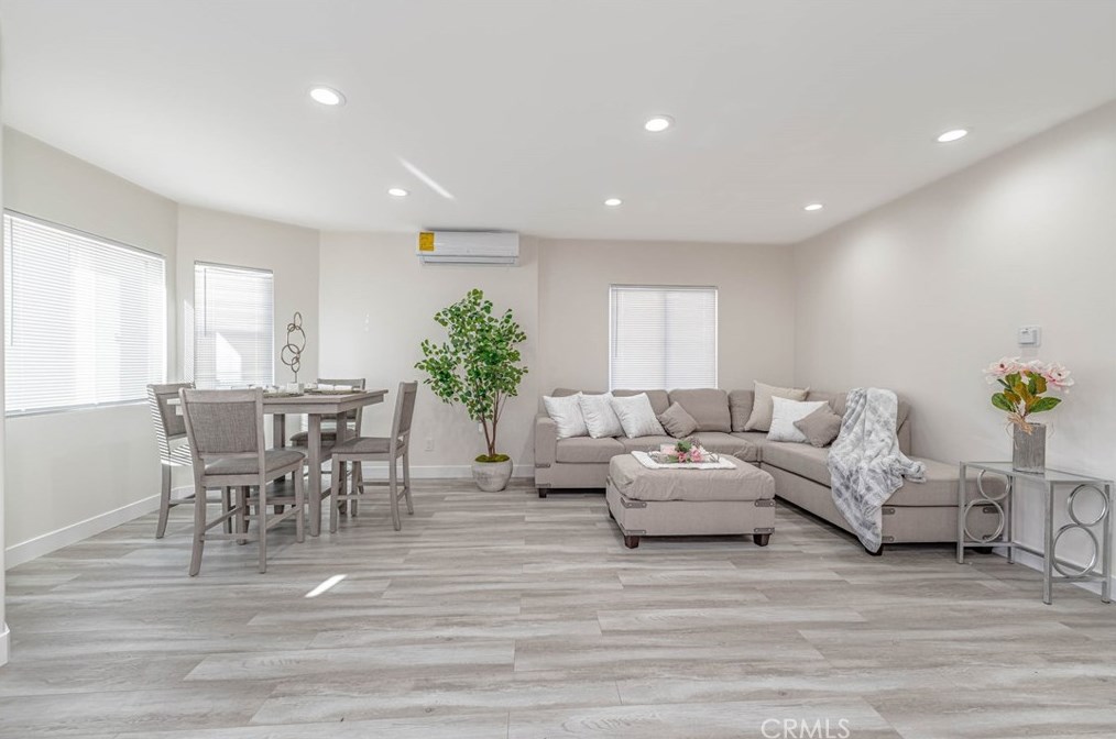 1838 Clyde Ave, Los Angeles CA  90019-5001 exterior
