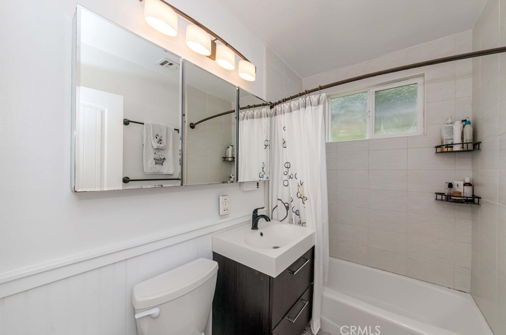 22702 Linda Dr, Torrance CA  90505-3210 exterior