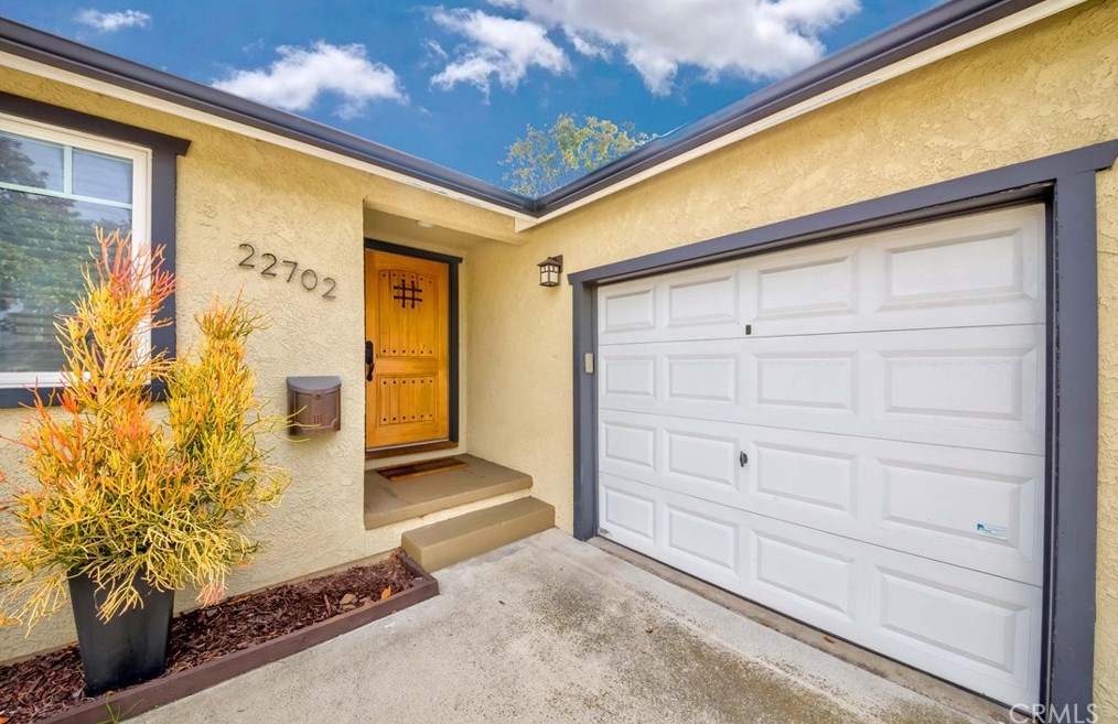 22702 Linda Dr, Torrance CA  90505-3210 exterior