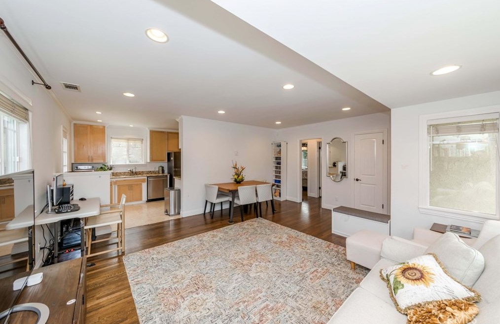 22702 Linda Dr, Torrance CA  90505-3210 exterior