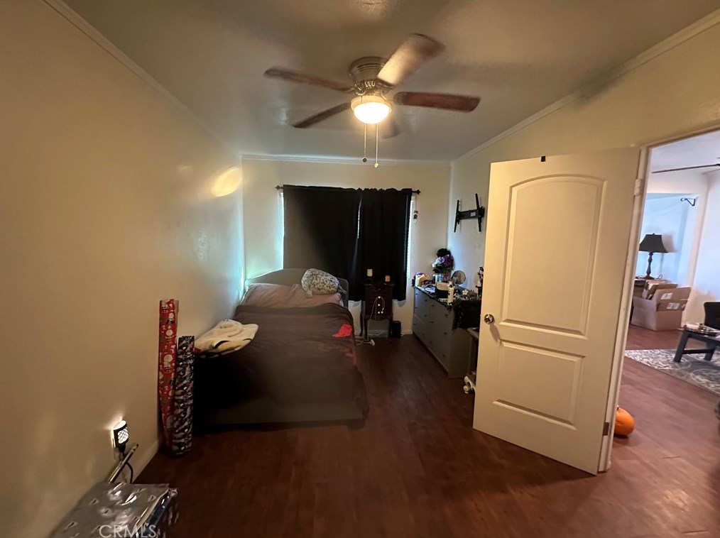701 Bradshawe Ave, Los Angeles CA  90022-3405 exterior