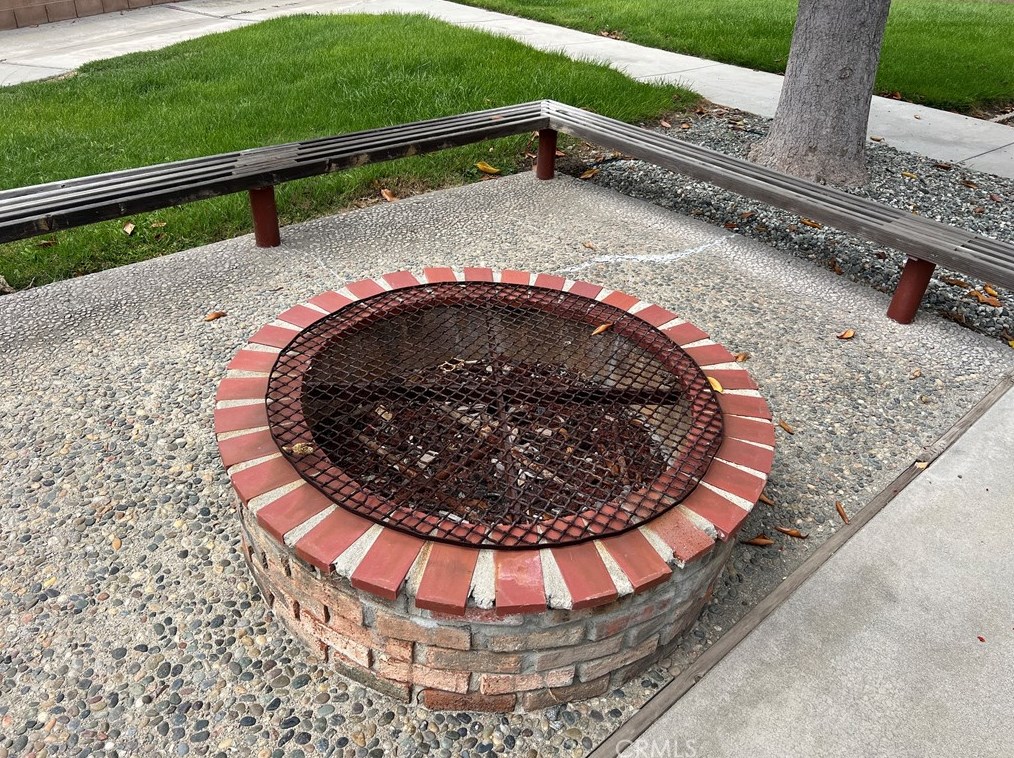 261 Vivian Ln, Hemet CA  92543-5934 exterior