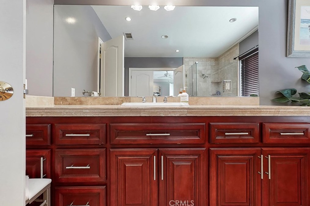 11832 Cir Dr, Whittier CA 90601-2352 exterior