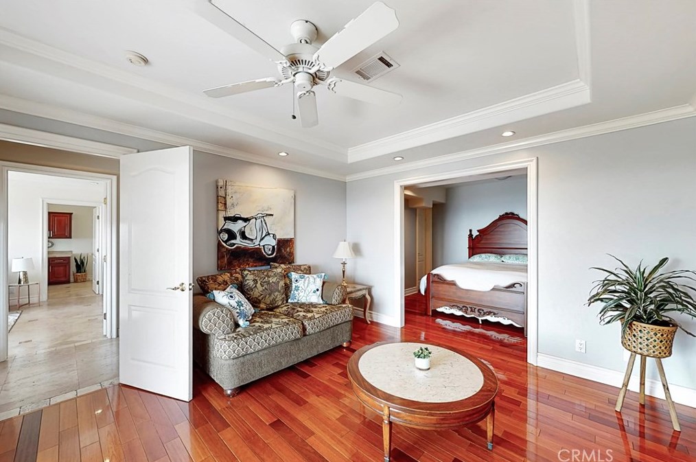 11832 Cir Dr, Whittier CA 90601-2352 exterior