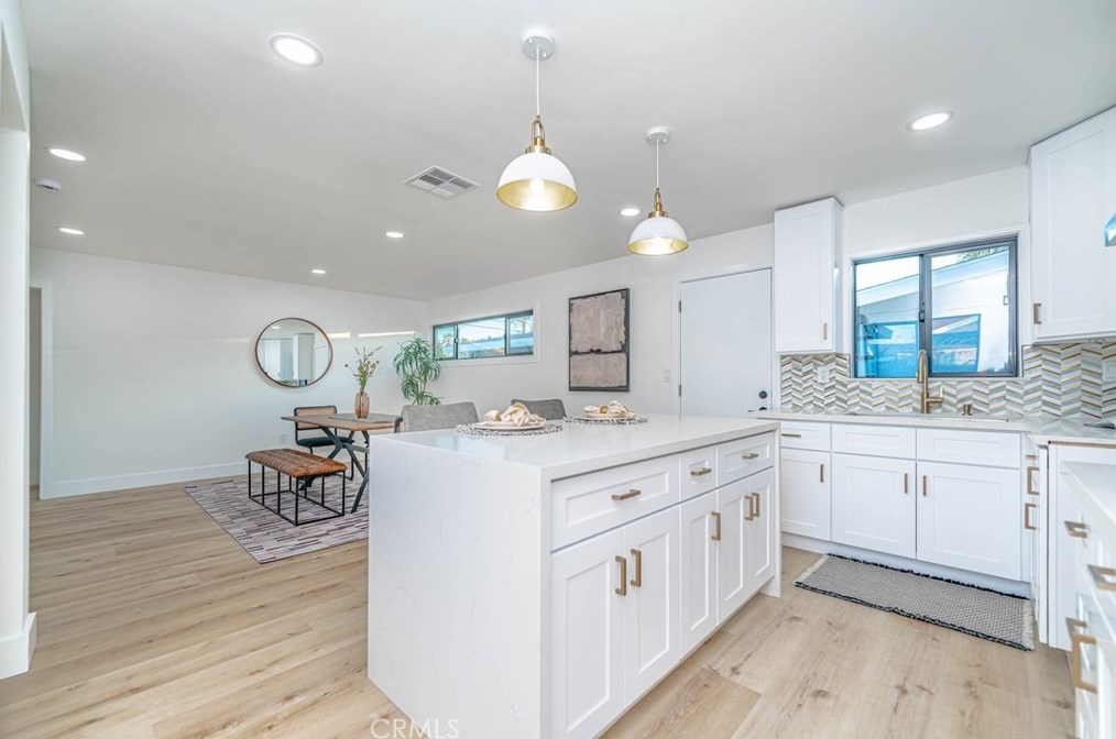 9950 Parkinson Ave, Whittier CA  90605-3051 exterior
