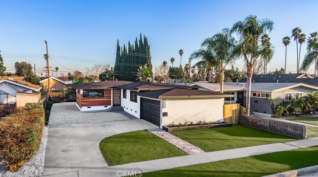 9950 Parkinson Ave, Whittier CA  90605-3051 exterior